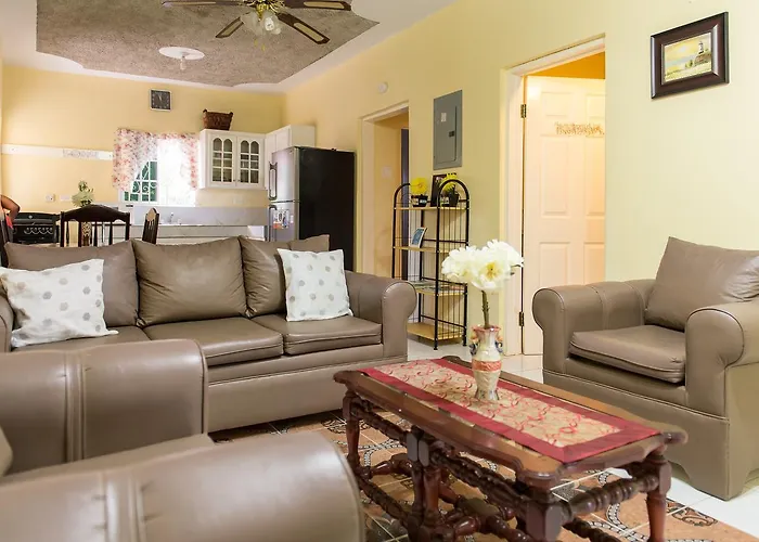 Relax In Sunny Montego Bay, Jamaica Homestay *