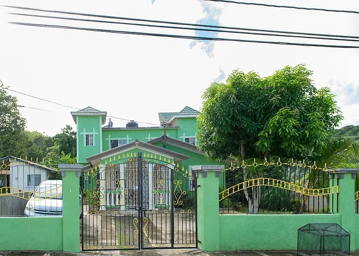 Relax In Sunny Montego Bay, Jamaica Homestay *